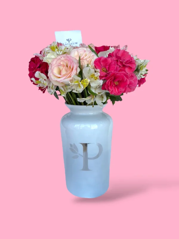 Jarrón De Rosas Con Mini Rosas y Astromelias